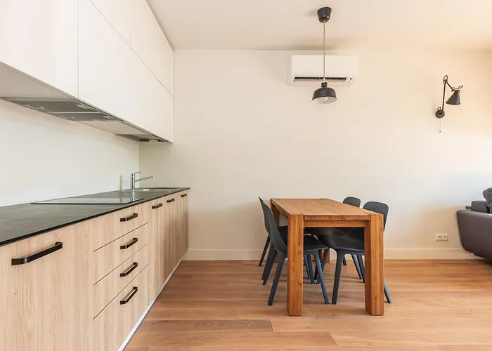 Holidayplus Multiple Apartments, By Cohost