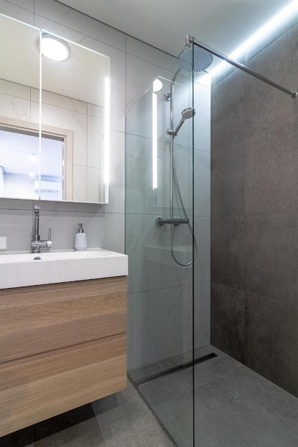 Holidayplus Multiple Apartments, By Cohost Butas Palanga