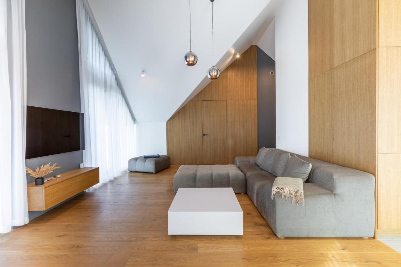 Butas Holidayplus Multiple Apartments, By Cohost *
