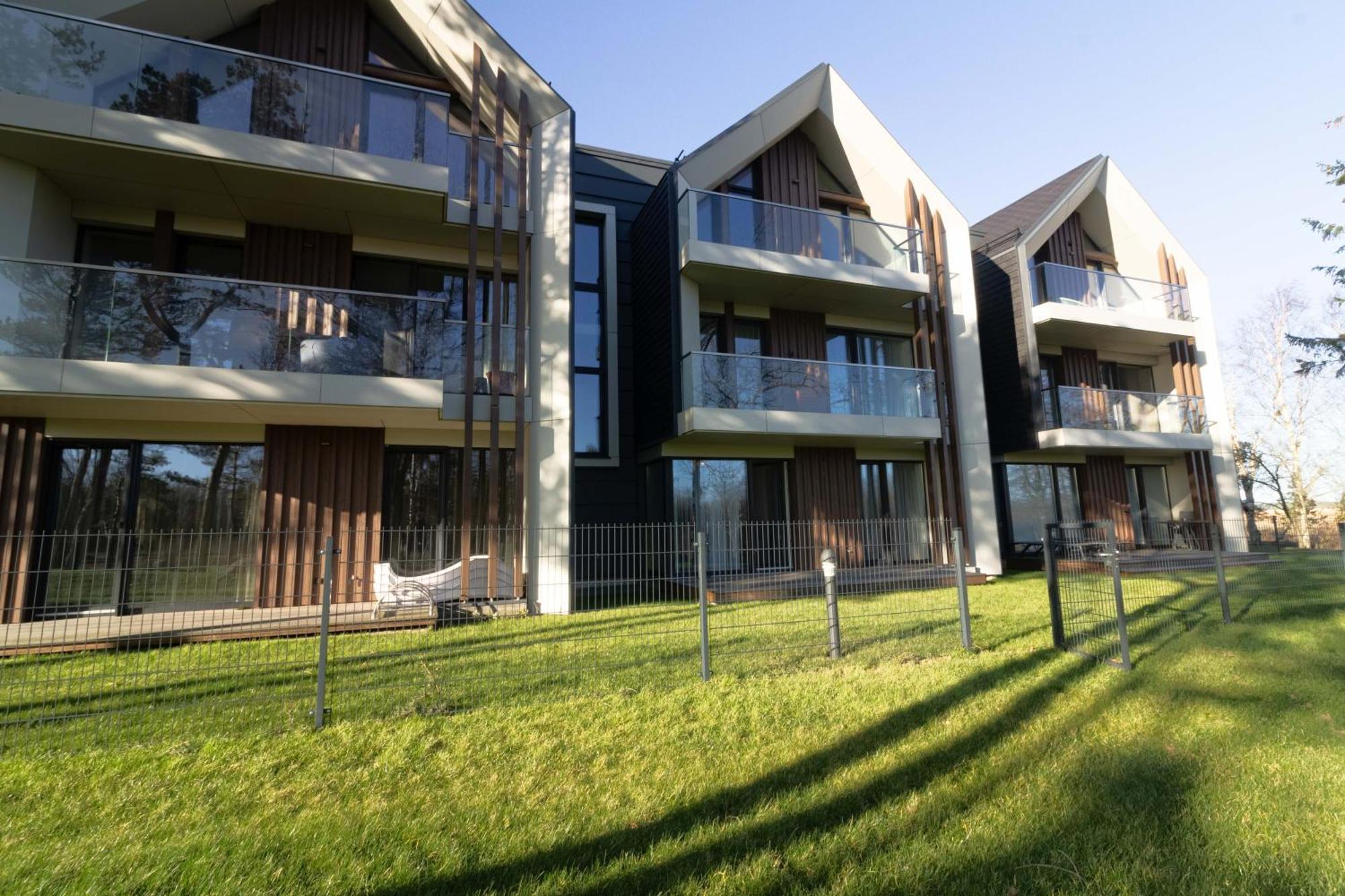 Holidayplus Multiple Apartments, By Cohost Palanga